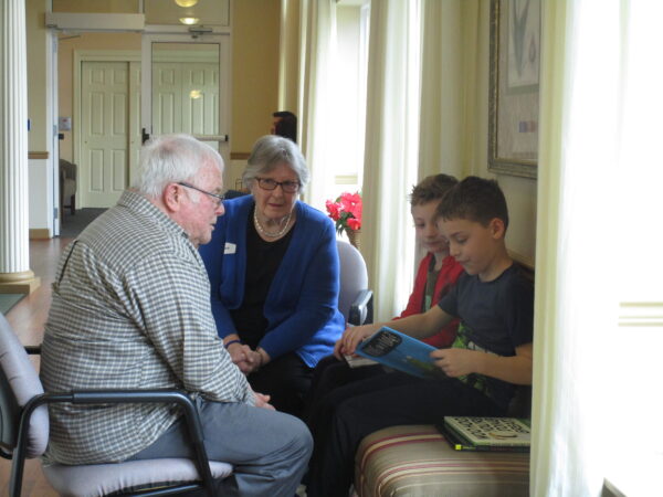 Oaks Residents Read Across America